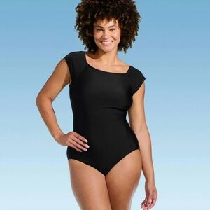 NWT Lands' End Women's Cap Sleeve Black One Piece Swimsuit Small